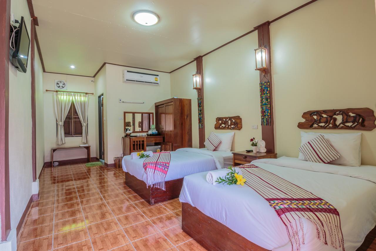 มิตรขุนยวม Hotel บ้านขุนยวม ภายนอก รูปภาพ