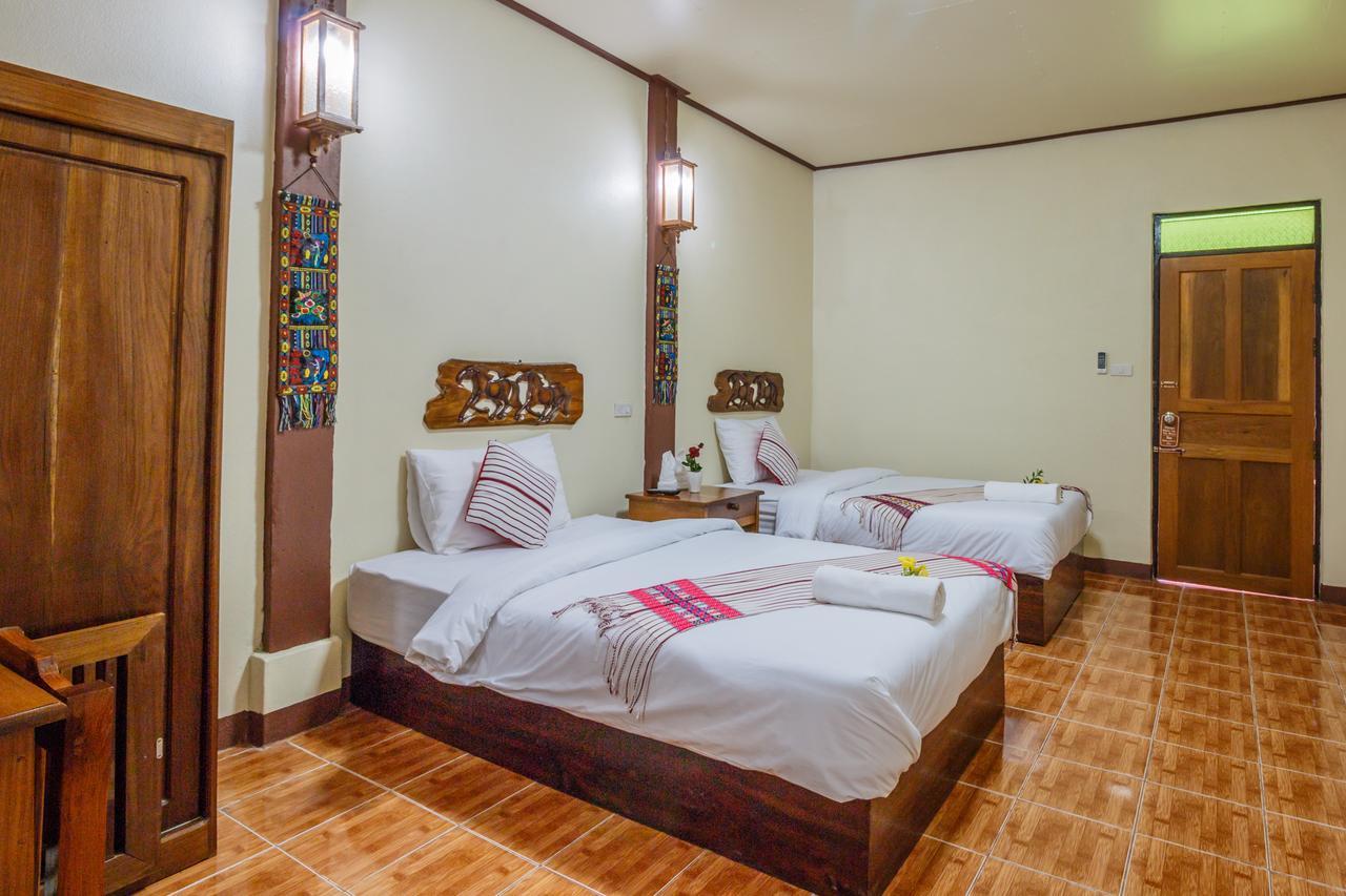 มิตรขุนยวม Hotel บ้านขุนยวม ภายนอก รูปภาพ